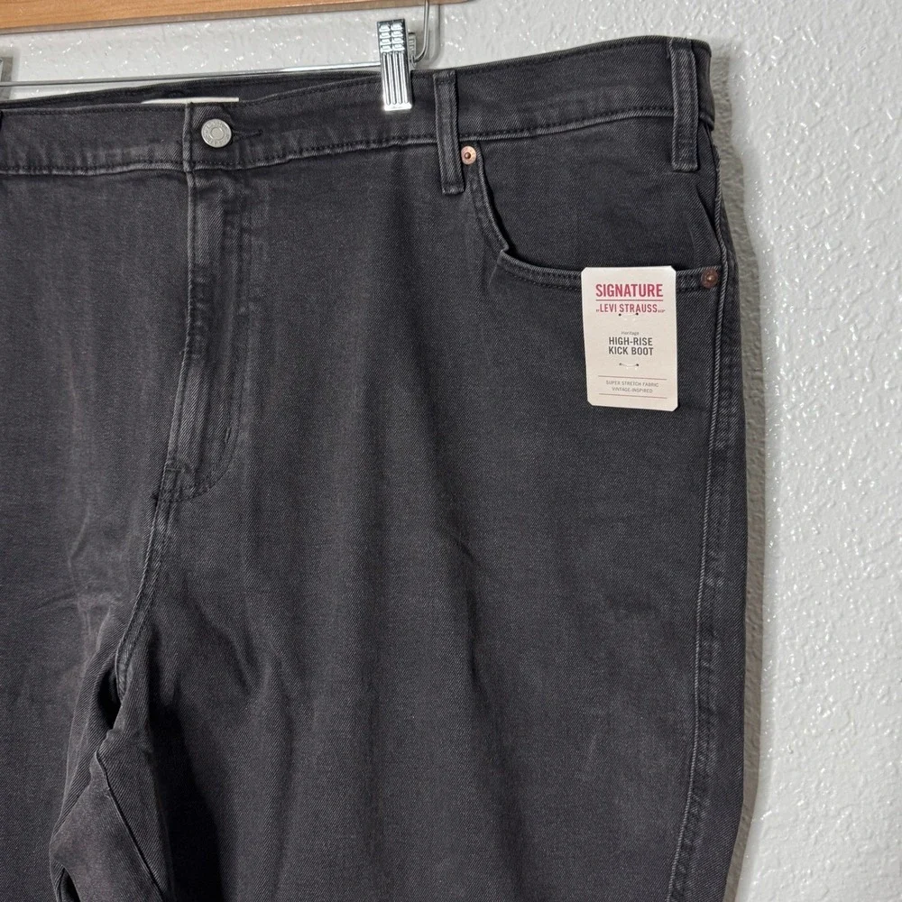 Levi Strauss Signature Heritage High Rise Kick Boot Jeans Black‎ Womens 26W NEW
